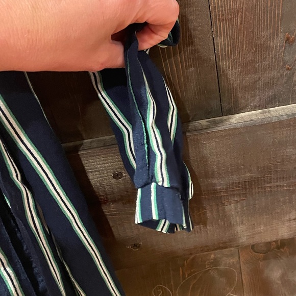 Striped Abercrombie and Fitch dress - Picture 9 of 9